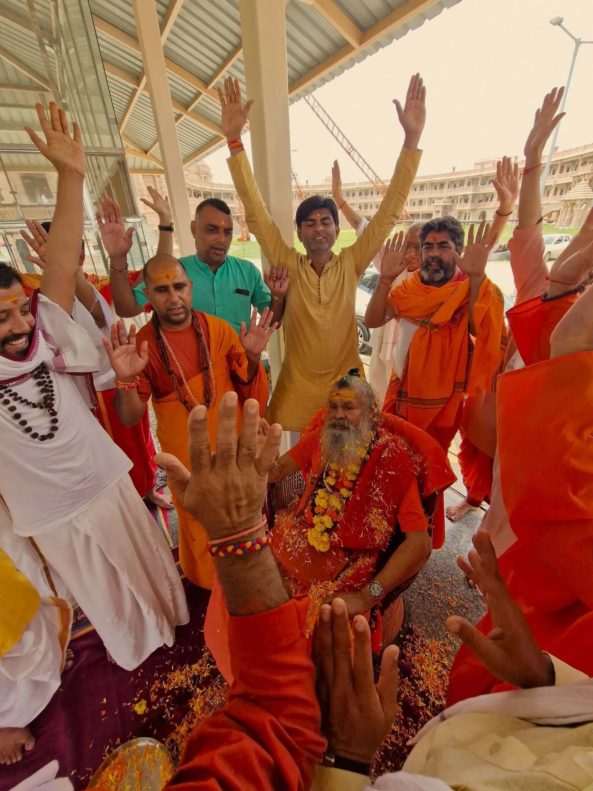 the-mahamrityunjaya-havan-at-om-ashram bodyImage